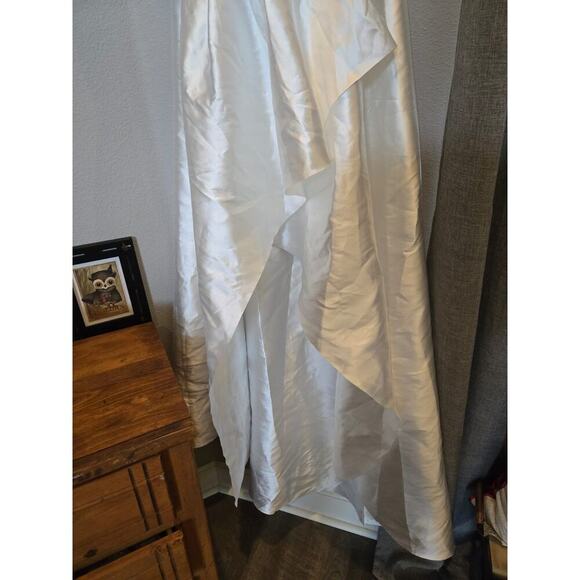 Revolve Elliatt Protea Gown 2XL Ivory Off-Shoulder Hi-Low Formal White Party - Picture 4 of 16